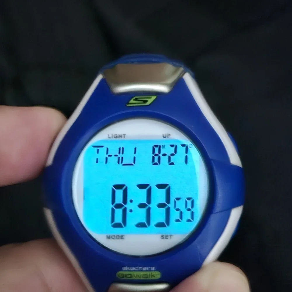 Men's Skechers Sports Watch 44MM Blue White Case Blue Plastic Bands New Battery